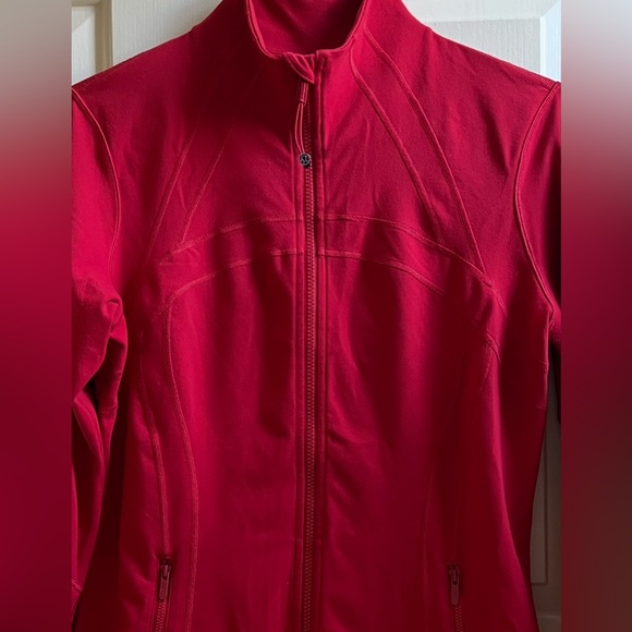 🍒LULULEMON DEFINE Jacket sz 14 DARK RED ~ VVHTF SIZE AND COLOR!!! - Picture 2 of 4